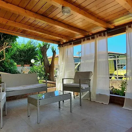 بيت للعطل Casa Danae *